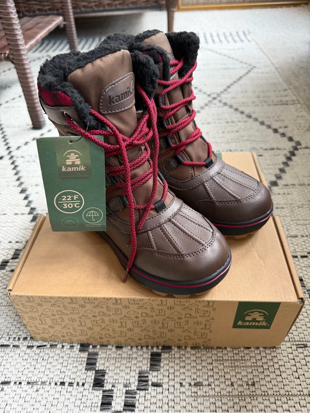 Kamik Kids Brown Snow Boots with Red Laces
